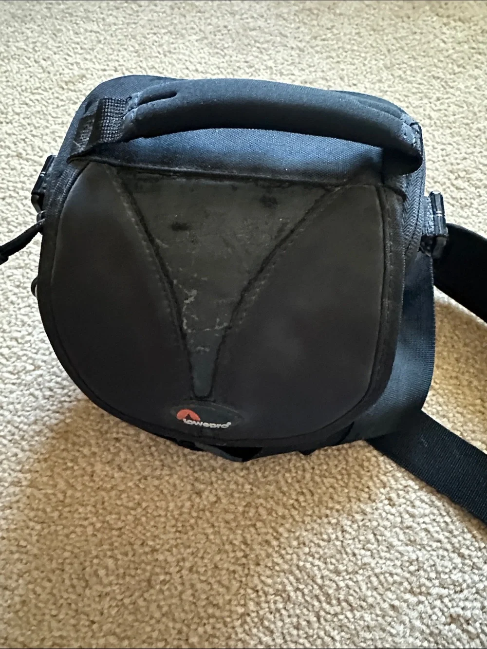 Sony Black mpegmovie Camera and Kit with Shoulder Bag and Lens Accessories